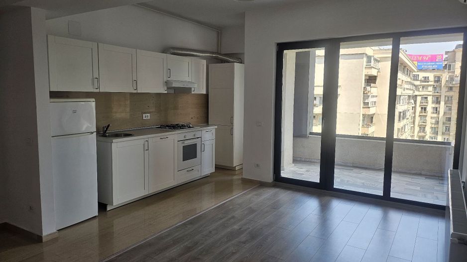 Apartament de închiriat cu 2 camere, în locație centrală, zona unirii - Poză 1