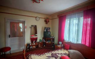 Vilă 5 camere | 200 mp utili | Teren 4.361 mp | Demisol + Mansardă - Poză 4