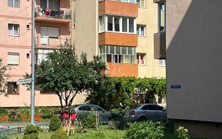Apartament decomandat de vânzare zona Bâlea 2 camere 2 balcoane - Poză 1