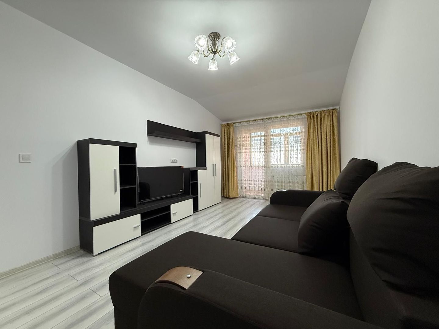 Apartament 2 camere mobilat modern CUG Valea Adanca - Poză 1