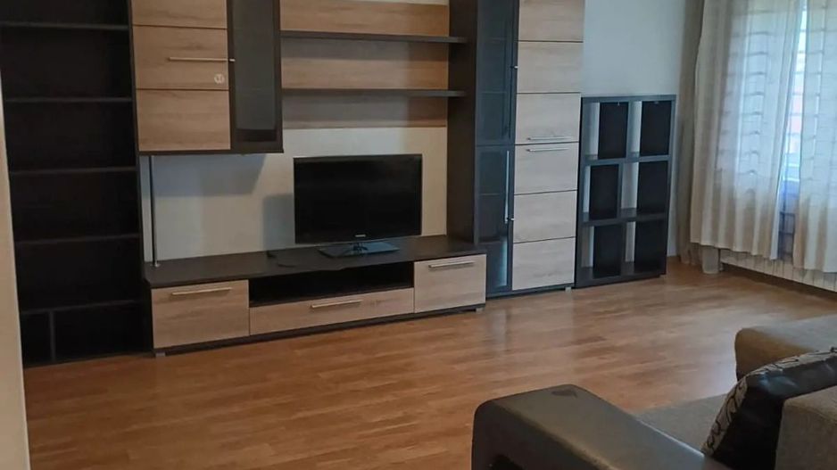 De Închiriat apartament 3 camere in Drumul Sării sector 5,- PET FRIENDLY - Poză 2