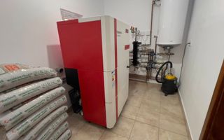 Casa de vanzare la 13 km de Onesti - Poză 24