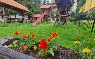 Casa ta de vacanta, imbratisata de natura,3 terase, parcare, Poiana Brasov - Poză 37