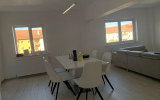 Apartament 4 camere decomandat | Central, Sibiu | 92 mp, 2 băi - Poză 3