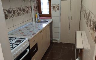 Apartament îngrijit 2 camere de vanzare, zona Cedonia - Poză 1