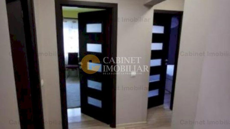 3 CAMERE DECOMANDAT - BLOC DIN 1982 - ETAJ 1 - CENTRU - Poză 8