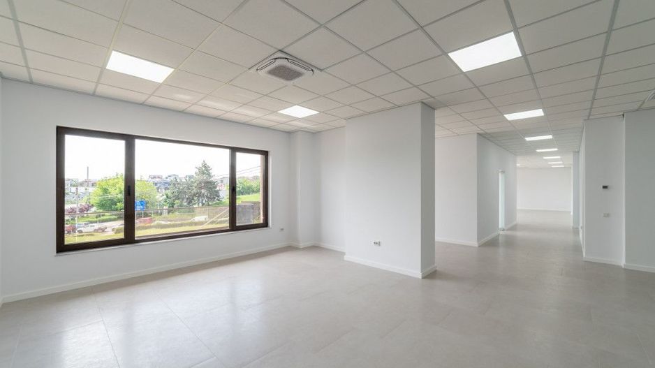 Spațiu comercial generos – 160 mp – poziție premium pe Craiovei! - Poză 2
