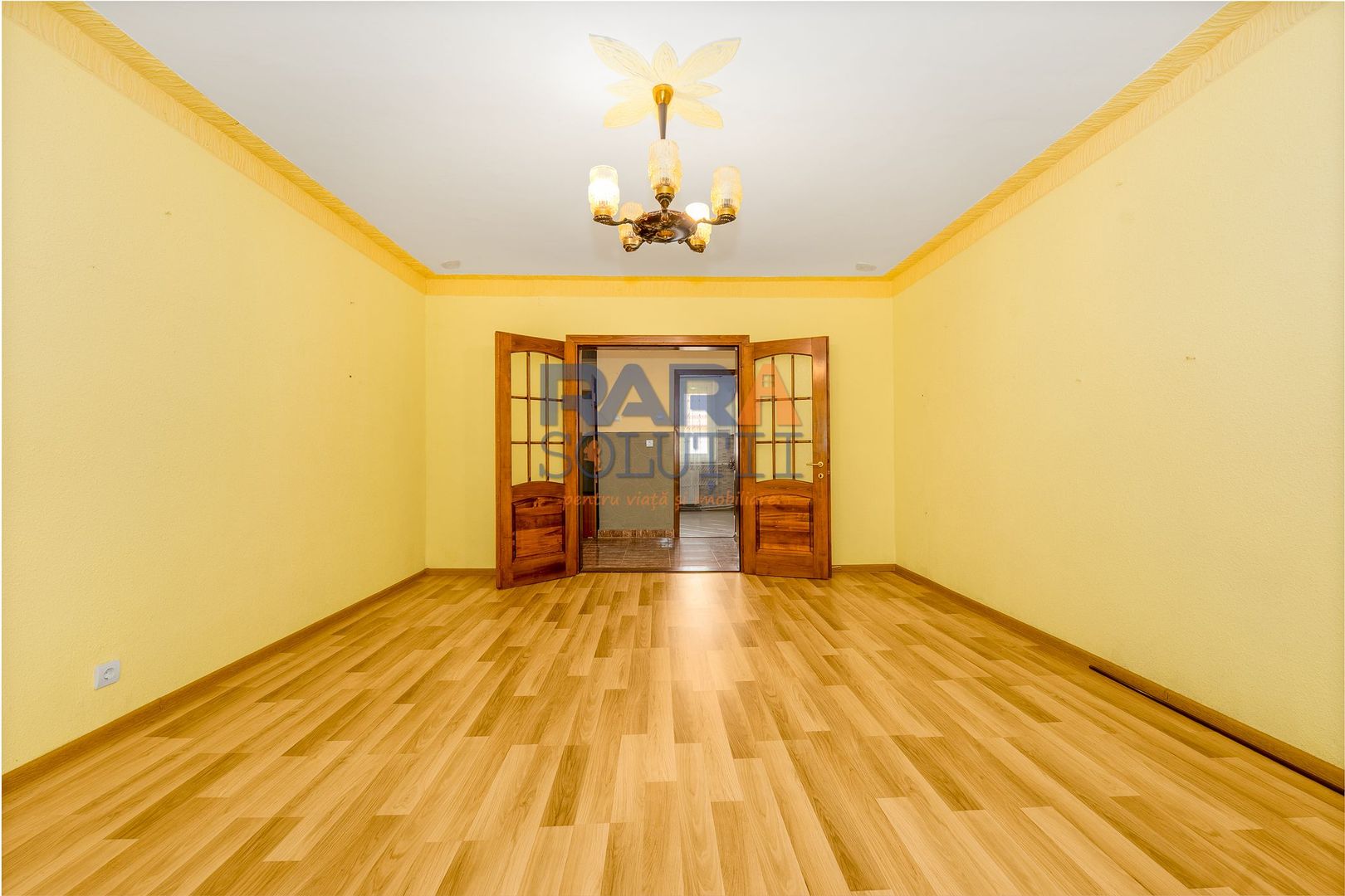 Apartament cu 3 camere, două băi, 77 mp - Poză 7