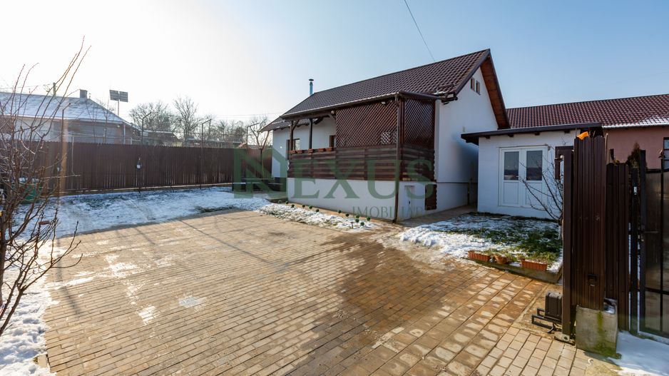 Casă nouă de vânzare în Mărgineni, județul Bacău - Poză 1