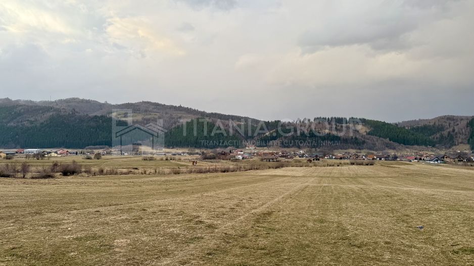 Teren intravilan, 2548 mp, cu priveliște superbă - Zărnești - Poză 1