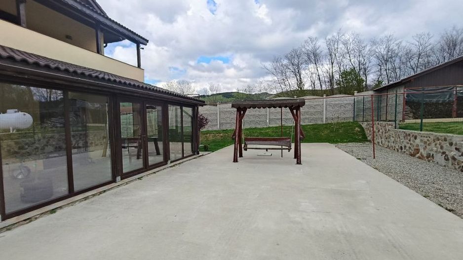 Casă P+1 modernă, complet echipată, cu teren mult, la Crasna - Poză 17