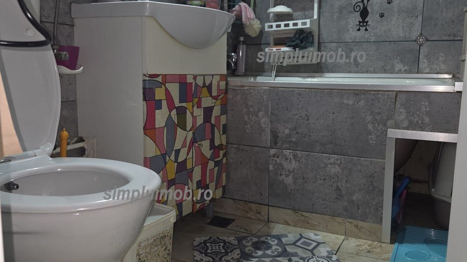 3 camere renovat Brancoveanu stradal Sector 4 - Poză 10