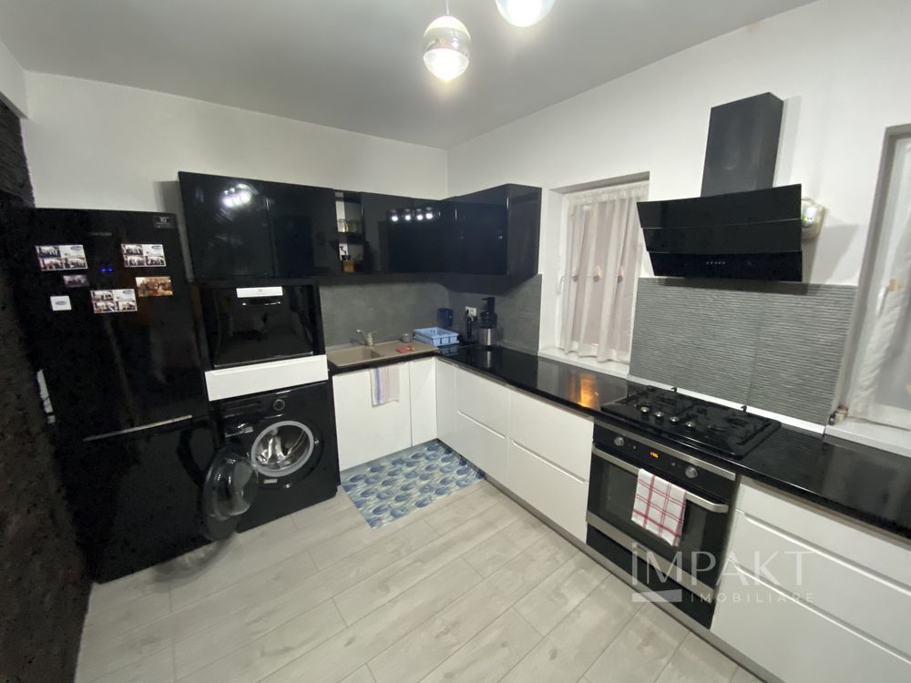 Apartament cu 3 Camere superb de inchiriat , zona Centrală - Poză 9