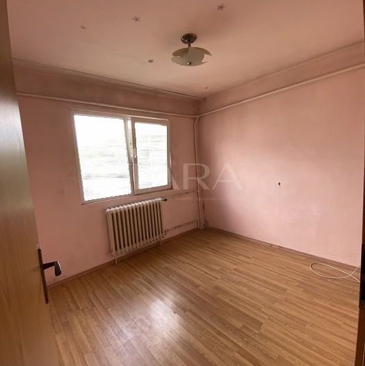 Apartament 3 camere de vanzare - Poză 4