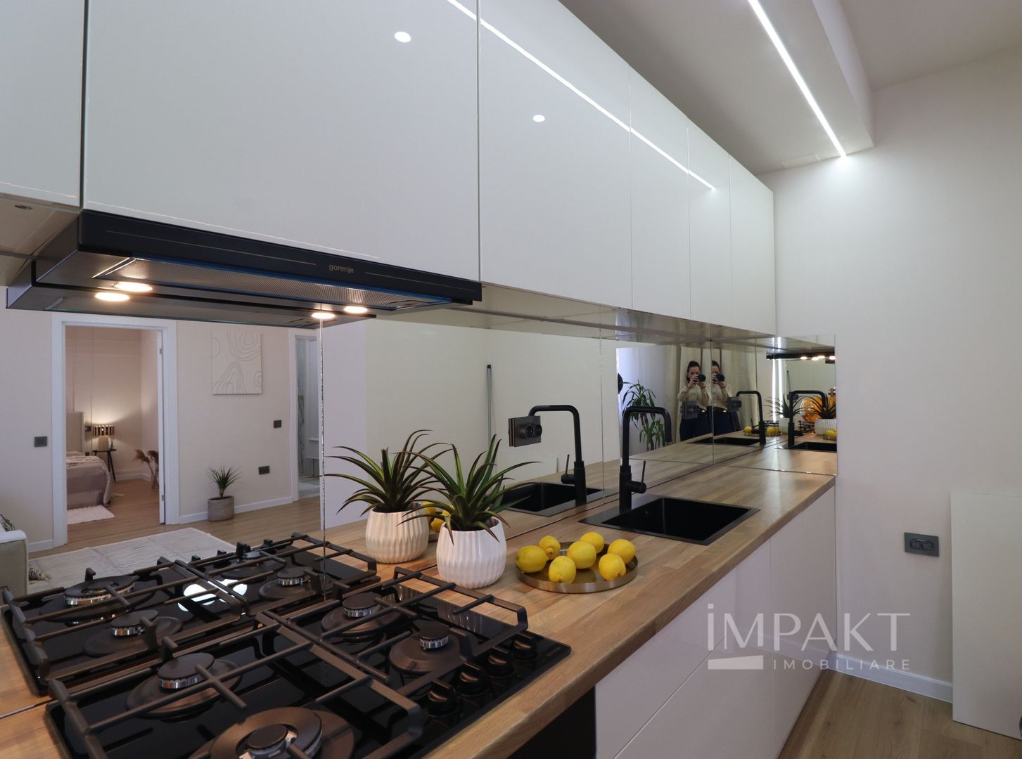 Apartament cu 2 camere,  ultrafinisat, zona Semicenrala! - Poză 4