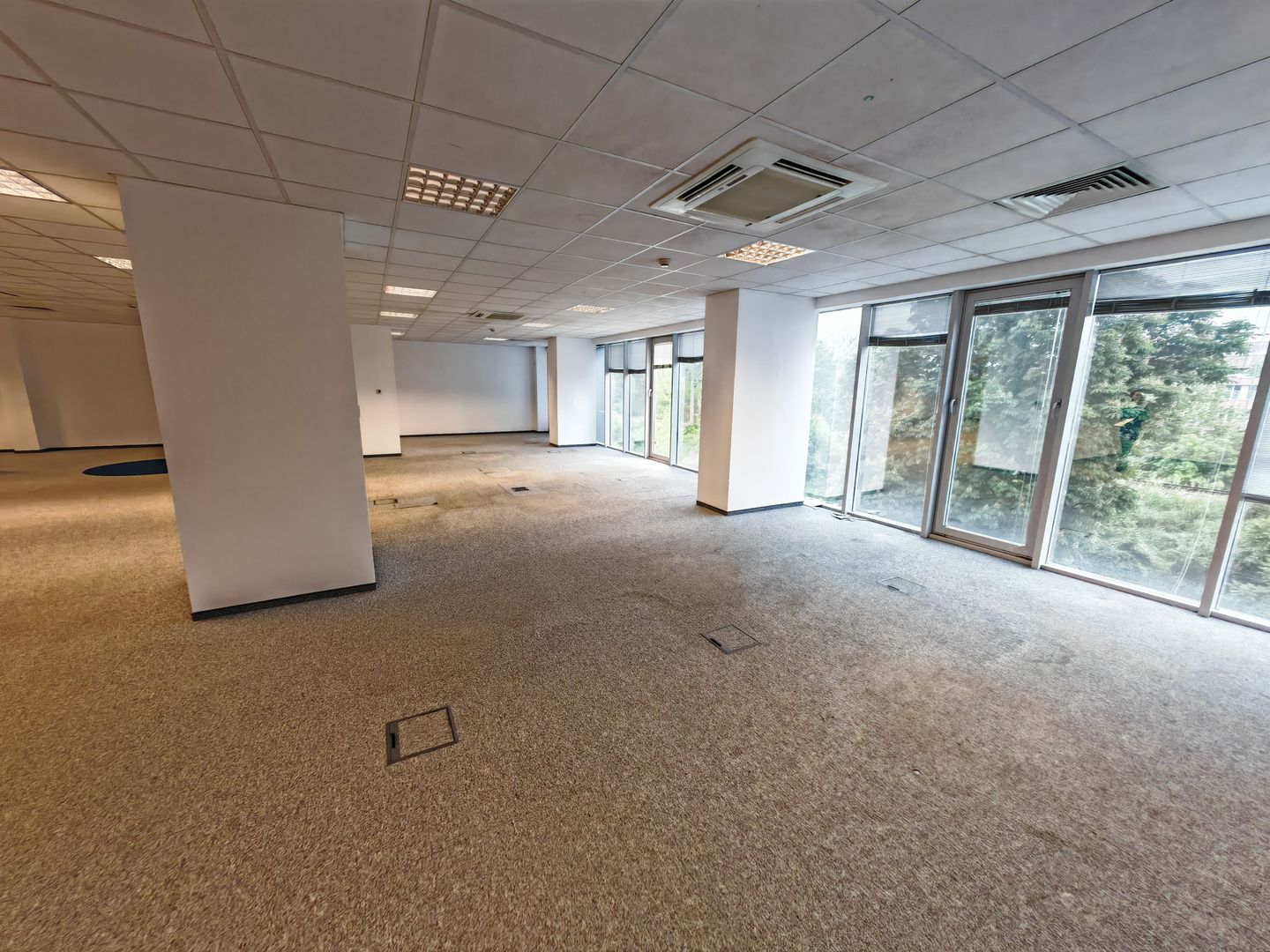 Spatii SAD pentru activitati diverse - zona centrala - Poză 2