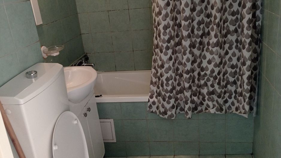 Garsonieră renovată, balcon închis, 50 m de metrou Costin Georgian - Poză 5