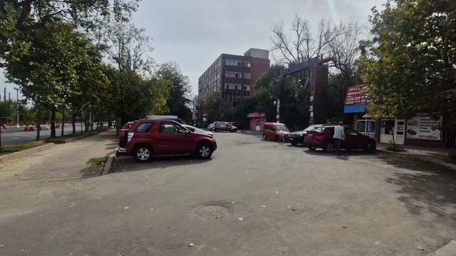 Bulevardul Basarabia // Spațiu Comercial // 3 Birouri - Poză 12