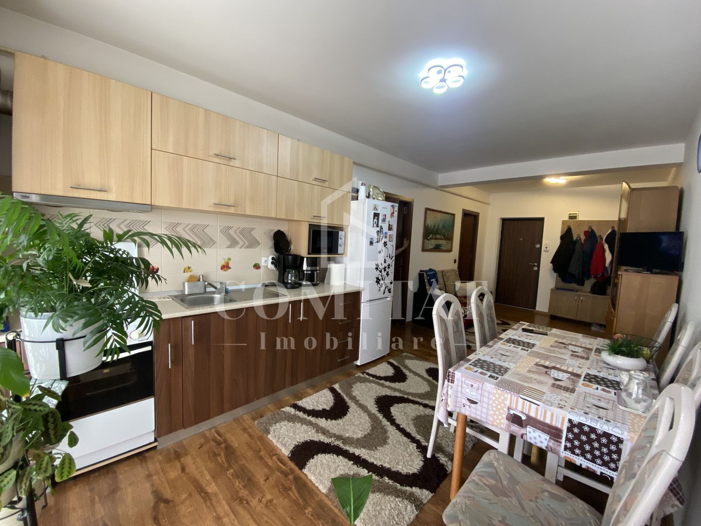 Apartament cu 2 camere | Etaj intermediar | Zona Eroilor - Poză 1