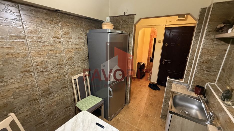 Etaj intermediar. Mobilat. Pozitie excelenta - Poză 8