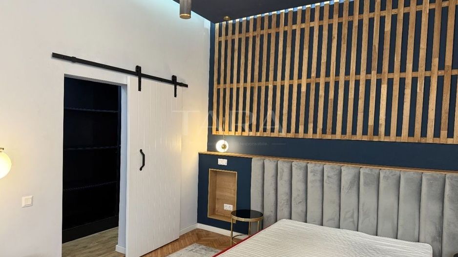 Apartament renovat cu curte comună în zona Piața Mihai Viteazul. - Poză 3