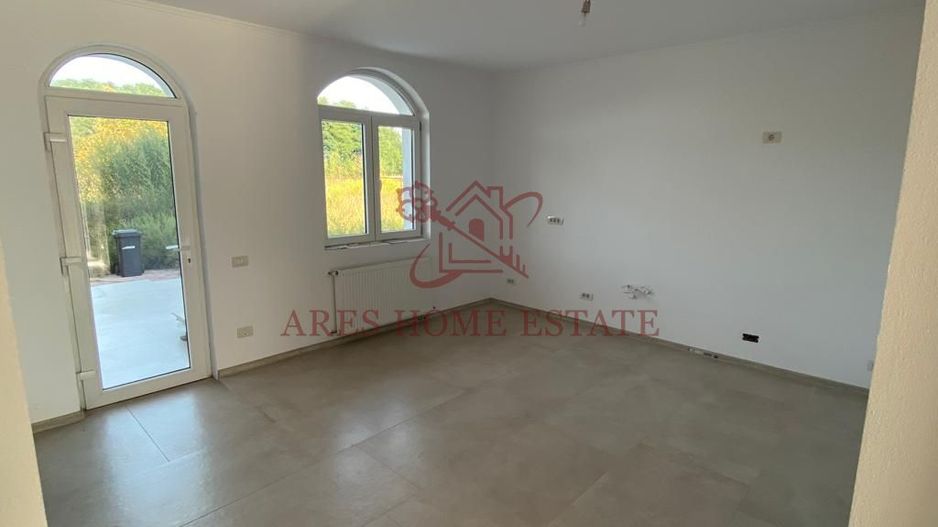 Casă 5 camere, 2 niveluri, intrări și utilități separate – Șag - Poză 14
