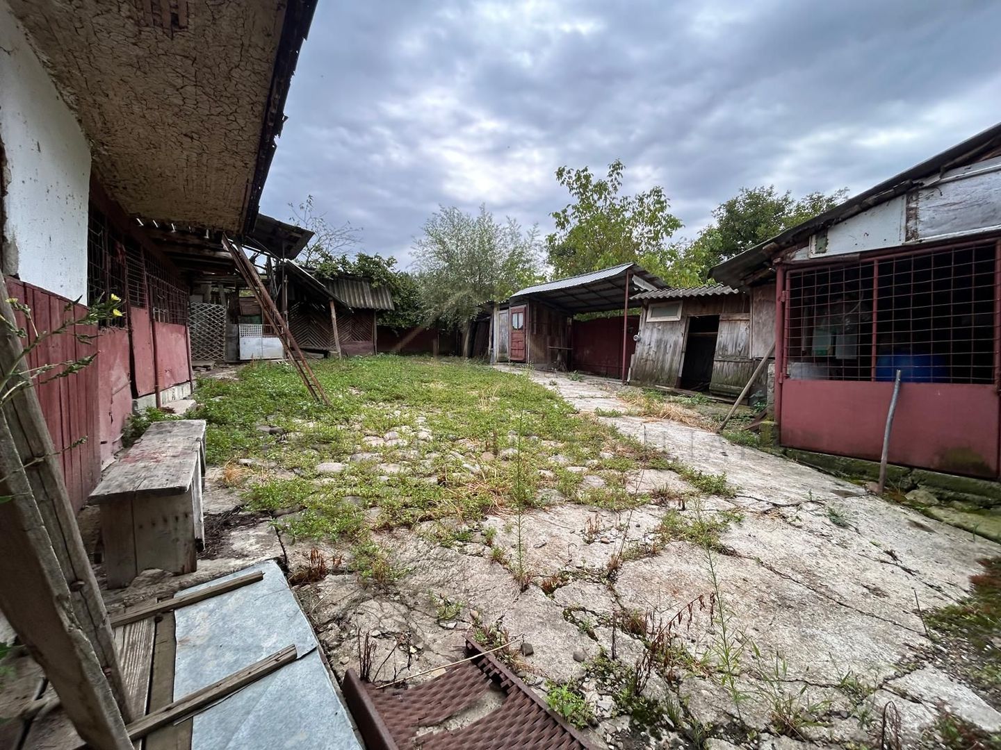 Proprietate de vânzare | 15 km de Onești, DN11 – direcția Bacău - Poză 13