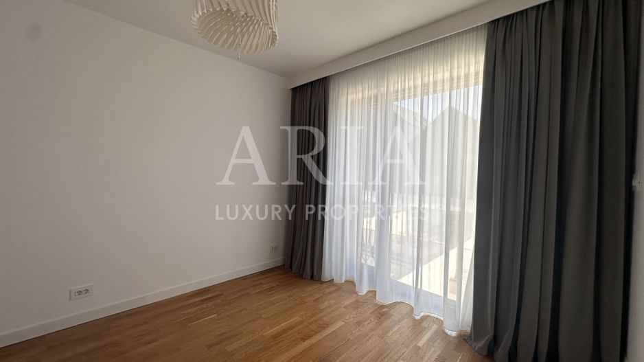 AVALON ESTATE TOWNHOUSE - Poză 12