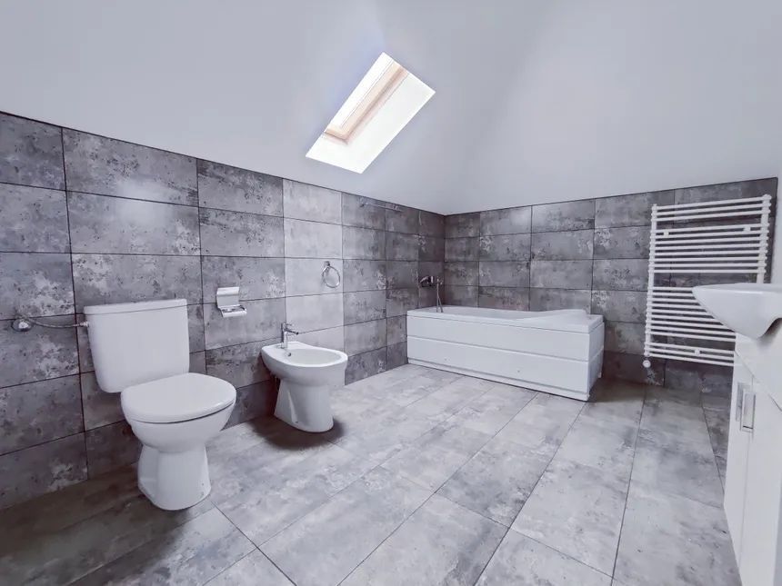 Vilă cu terasă de vis, mansardă cochetă și confort deplin I Sacalaz - Poză 6