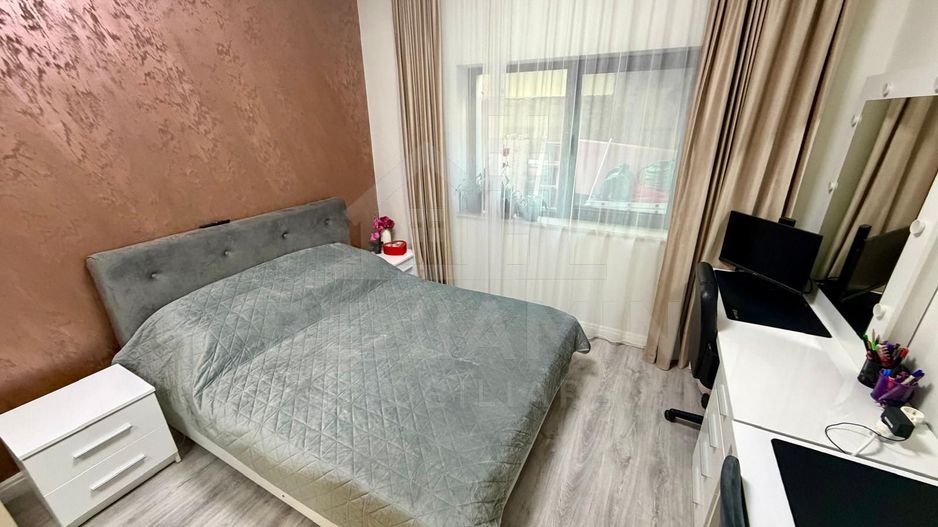 Apartament decomandat deosebit 3 camere 2 bai bloc 2020 cu parcare - Poză 7