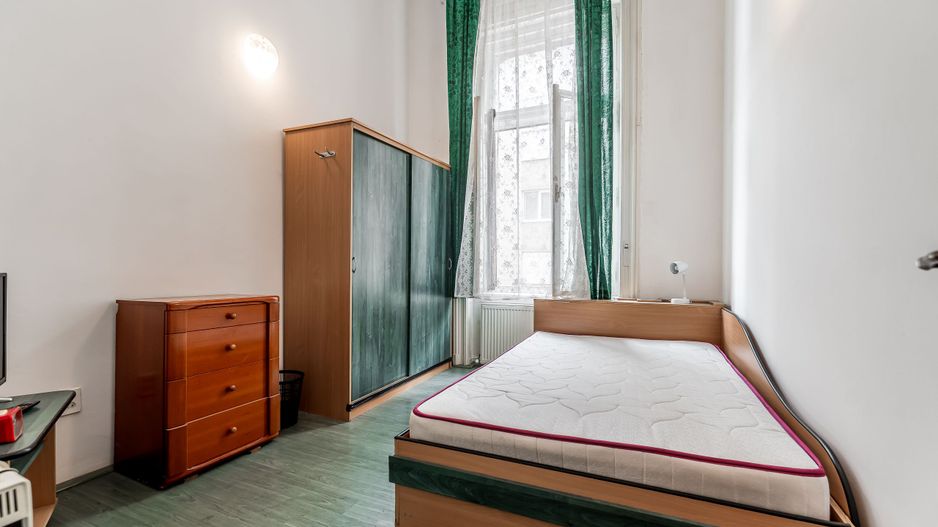 Apartament ultracentral cu 3 camere plus un bonus Comision 0 - Poză 4