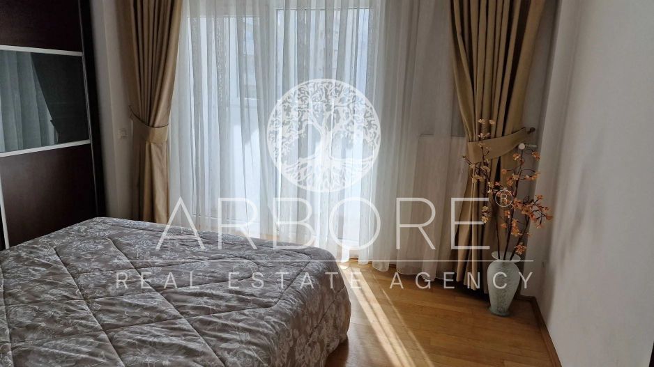 Apartament spațios cu 4 camere în zona Decebal - Poză 6