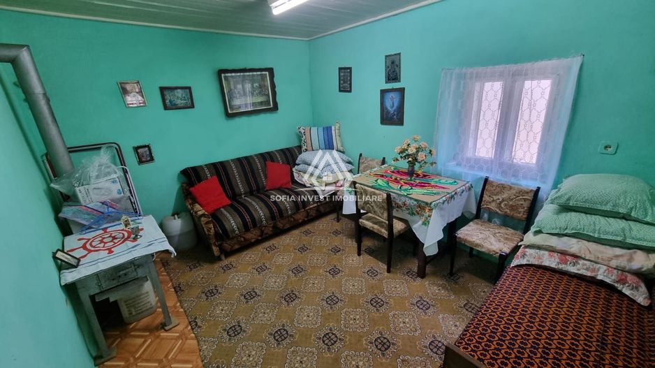 CASĂ LA ȚARĂ, SÂMBOLENI, COMUNA CAMARAȘU - Poză 2
