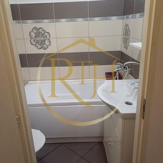 Oferim spre închiriere un aparament cu doua camere în zona Șagului la parter - Poză 10