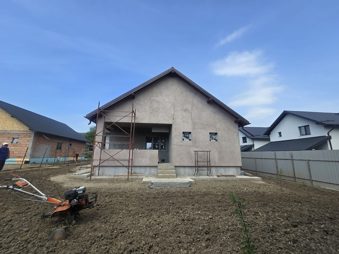 Casă Nouă Modernă de Vânzare –Sărata, Bacău,Confort, Spațiu și Liniste - Poză 6