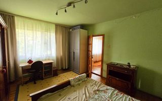 Casa de vanzare cu teren mare pe Ady Endre Aradul nou - Poză 11