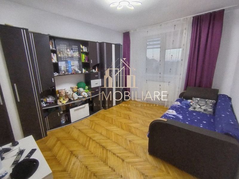Sagului - Apartament 3 Camere - Decomandat - Etaj 3 - Poză 1