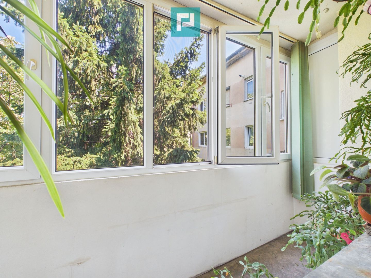 Apartament cu 3 camere, etajul 3, Calea Romanilor - Poză 2