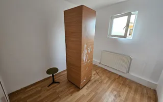 Spatiu comercial/camere cazare - 7 camere 135 mp Baicoi Prahova! - Poză 14