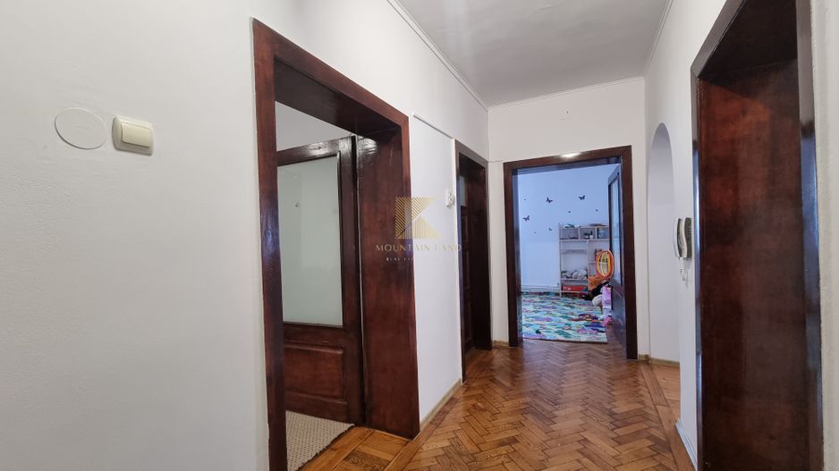 Spatiu comercial pretabil multiple destinatii, Florilor Brasov - Poză 13