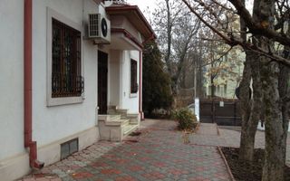 Aviatiei, inchiriere casa la curte - Poză 2