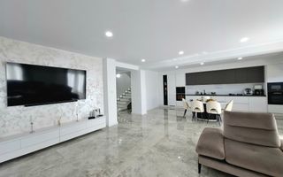 Vila cu 5 camere de vanzare, Strejnicu - Poză 2