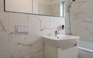 2 camere, centrala proprie, zona linistita - Poză 17