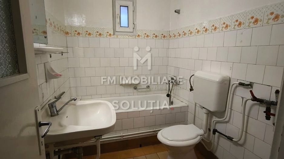 Casă de vânzare | 2 min de Centrul Vechi | garaj | curte proprie - Poză 9