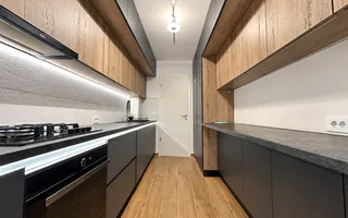Apartament premium cu 2 camere, decomandat, etaj 5, Kasper Coresi Mall - Poză 11