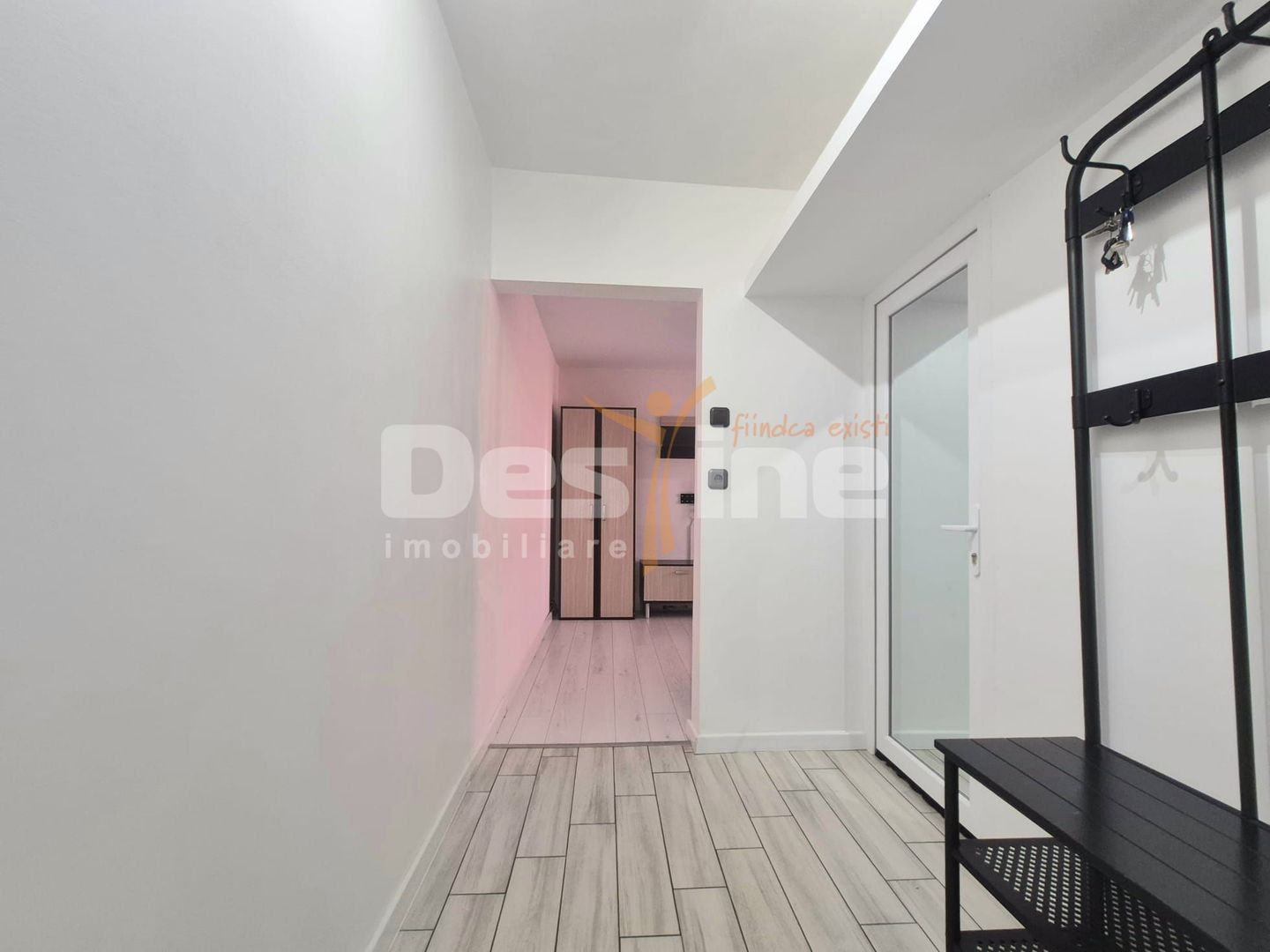 De închiriat apartament 2 camere- Zona Tomis Nord - Poză 6