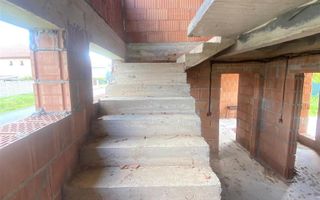 Sacalaz casa la rosu - Poză 8