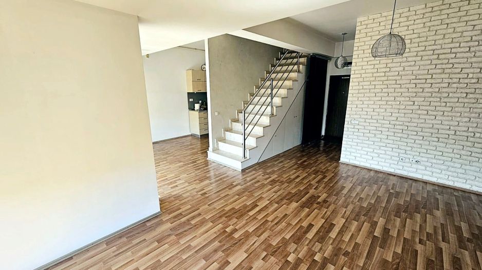 Apartament 3 camere, deosebit in Otopeni, Str. Ferme F - Poză 4