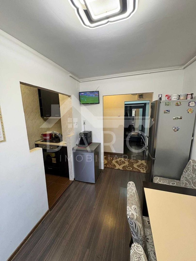 Apartament cu 3 camere - Poză 2