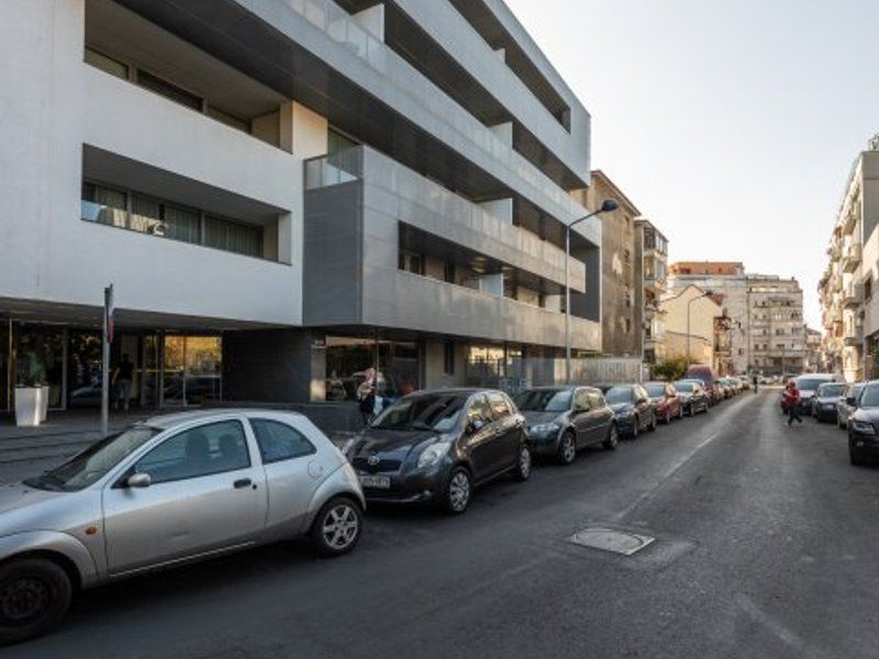 Studio in Vernescu Residence, nou, mobilat si utilat, parcare subterana - Poză 6